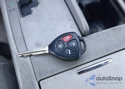 2011 Toyota Camry Se z USA, uszkodzony, nr VIN 4T1BF3EK1BU582457